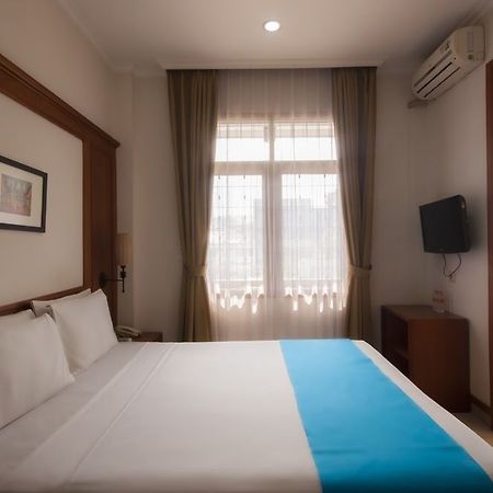 Caryota Hotel Bandung Bagian luar foto
