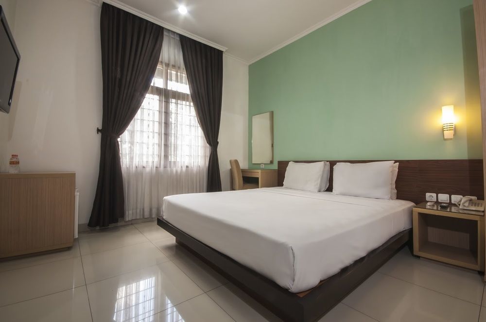 Caryota Hotel Bandung Bagian luar foto