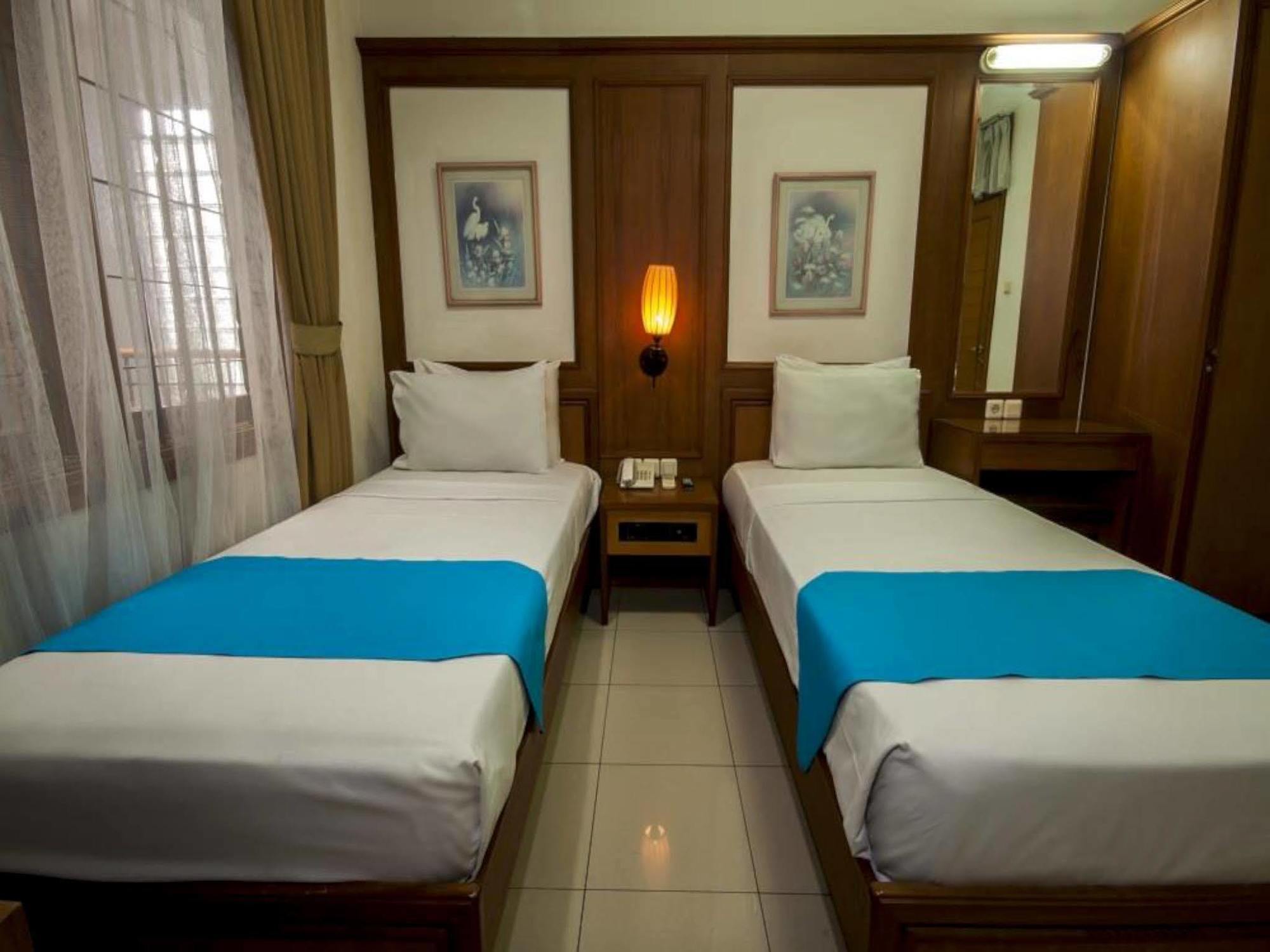 Caryota Hotel Bandung Bagian luar foto